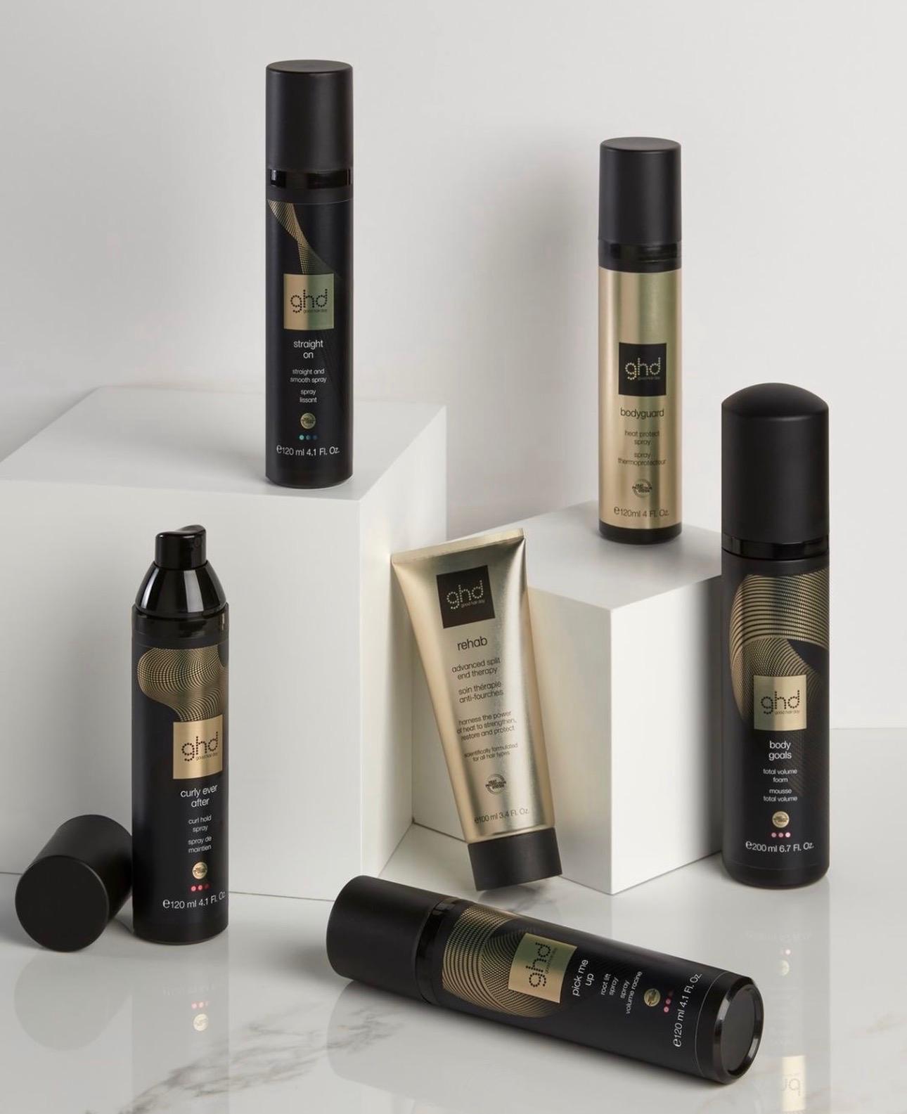 Linea styling GHD con spray e trattamenti finish